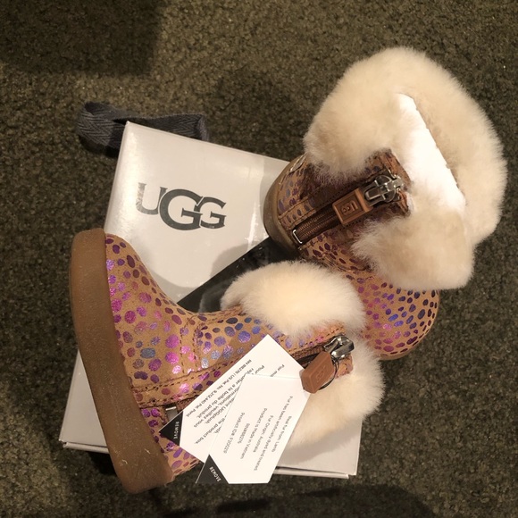 BNIB UGG baby toddler metallic rainbow spots pink boots size 0/1 (0-6m) - Picture 3 of 12
